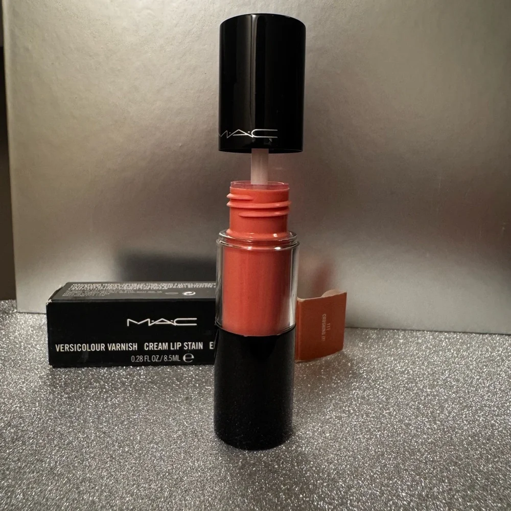 MAC Versicolor Varnish Lipstick Lipstain Nude Coral Lip Color Like New